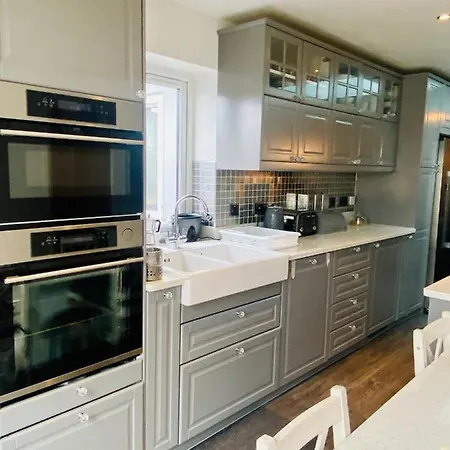 Hameway House- Stunning 4 Bedroom House With A Spacious Kitchen Londres Extérieur photo