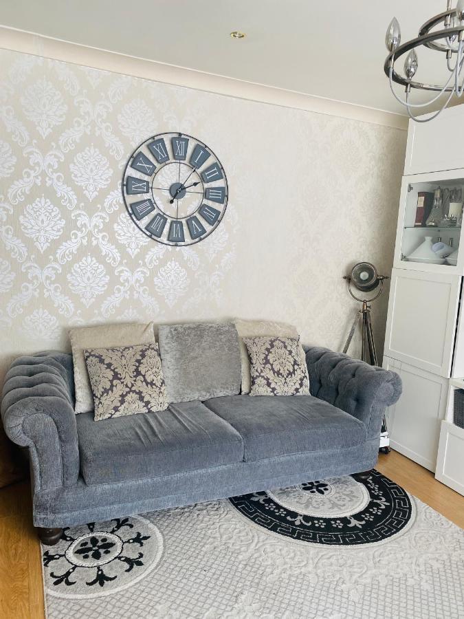 Ferienhaus Hameway House- Stunning 4 Bedroom House With A Spacious Kitchen
